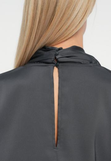 Атласная блузка