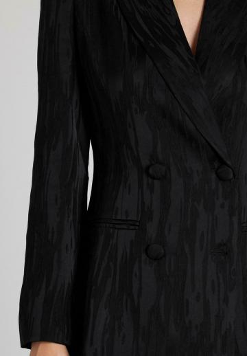 Короткое пальто