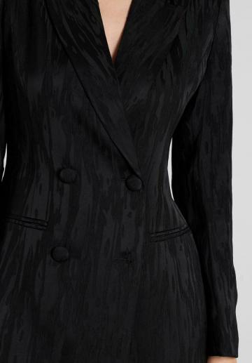 Короткое пальто