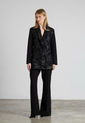 Короткое пальто