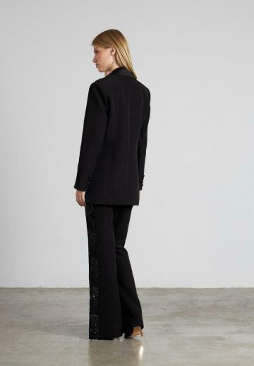 Короткое пальто