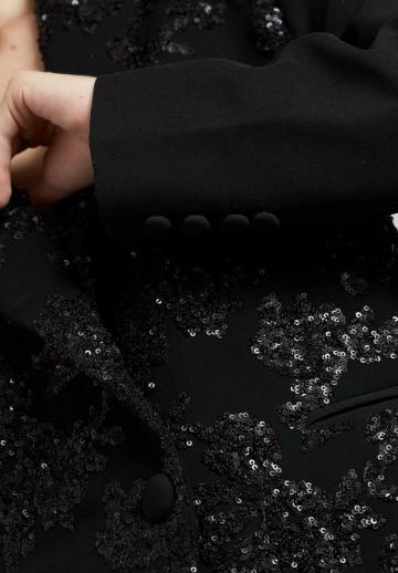 Короткое пальто