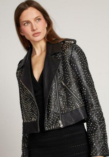 Короткая куртка