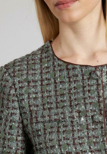 Короткая куртка