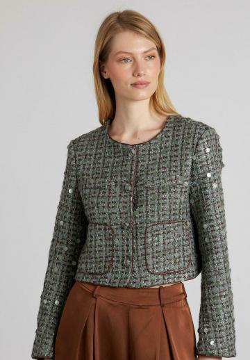 Короткая куртка