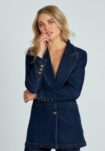 Короткое пальто