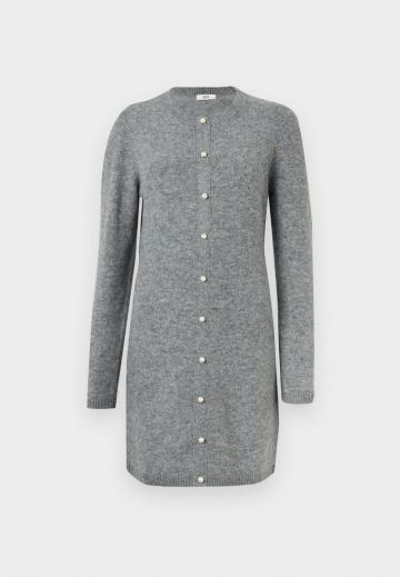 Вязаное платье