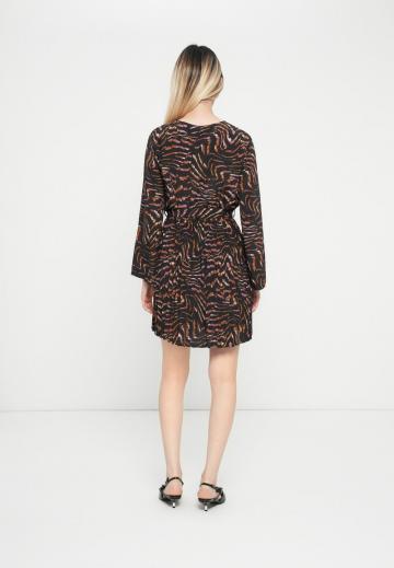 Коктейльное платье