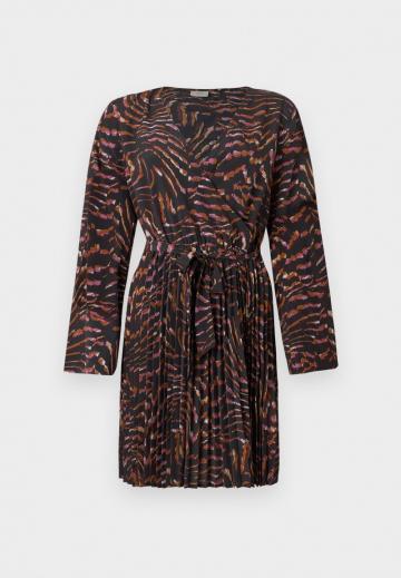 Коктейльное платье