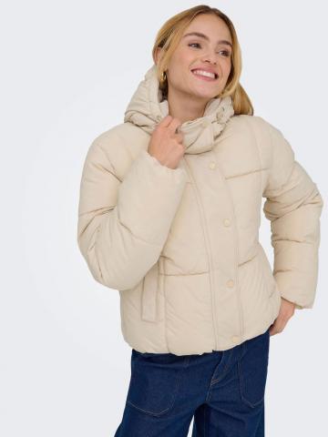 Короткая куртка