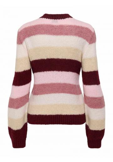 Пуловер в полоску