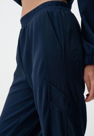 Спортивные штаны