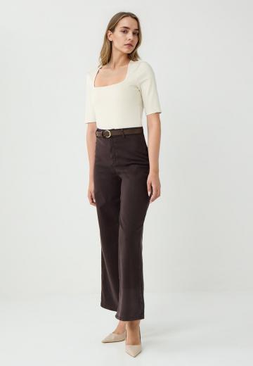 Клешеные джинсы