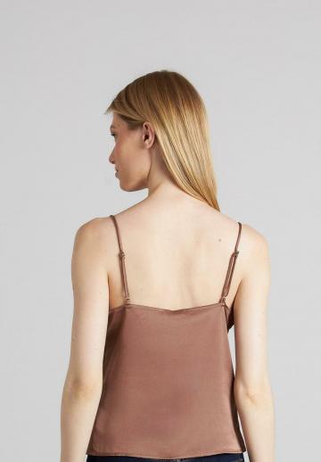 Топ на бретельках