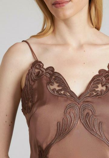 Топ на бретельках