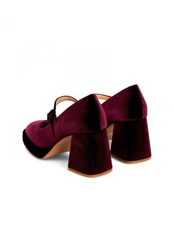 Туфли с ремешком