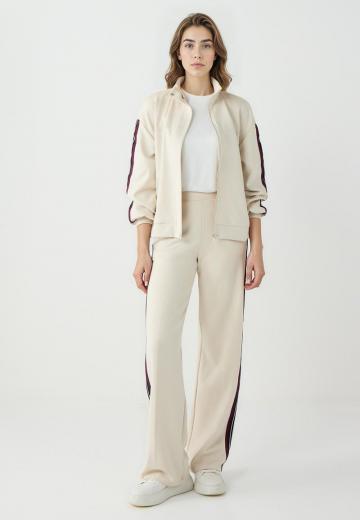 Спортивная куртка