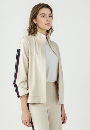 Спортивная куртка