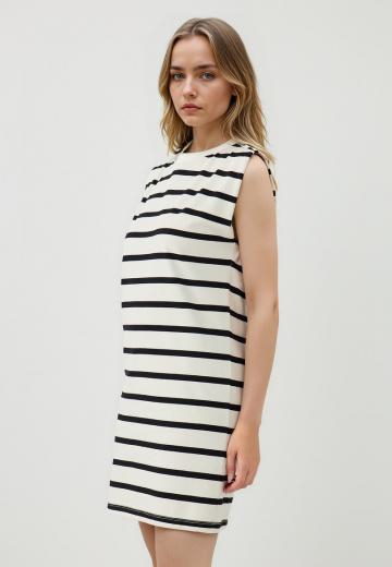 Платье футляр