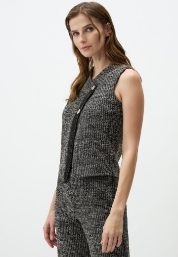 Короткая куртка