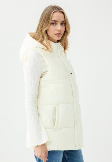 Длинный жилет