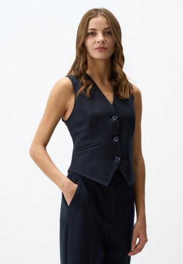 Джинсовая жилетка