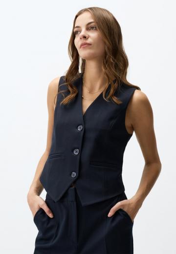 Джинсовая жилетка