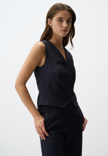 Короткая куртка