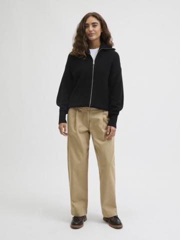 Вязаная кофта