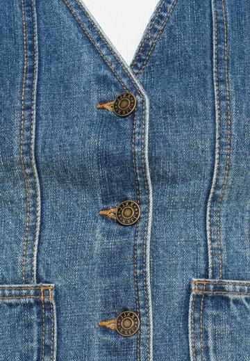 Джинсовая жилетка