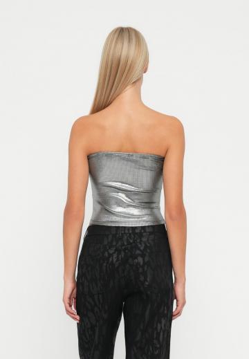 Топ без бретелек