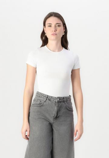 Юбка с накладными карманами