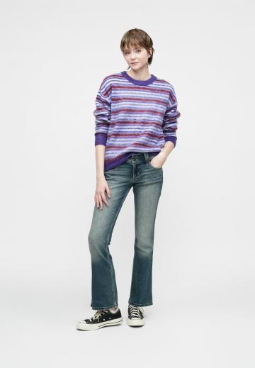 Пуловер в полоску