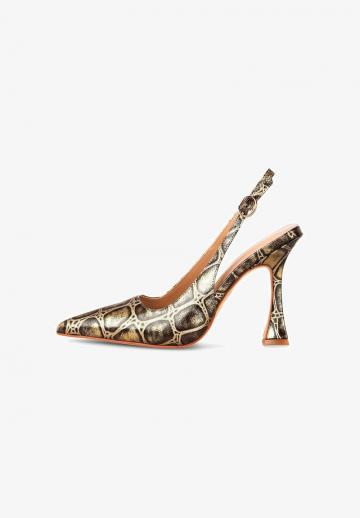 Туфли на высоком каблуке