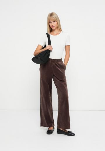 Спортивные штаны