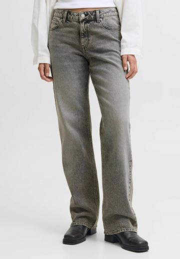 Свободные джинсы