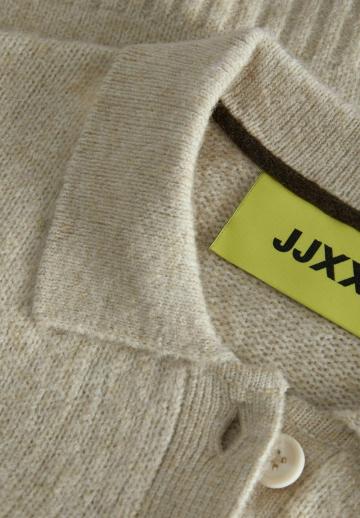 Пуловер с воротником поло