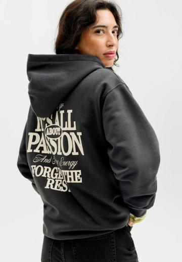 Пуловер с капюшоном