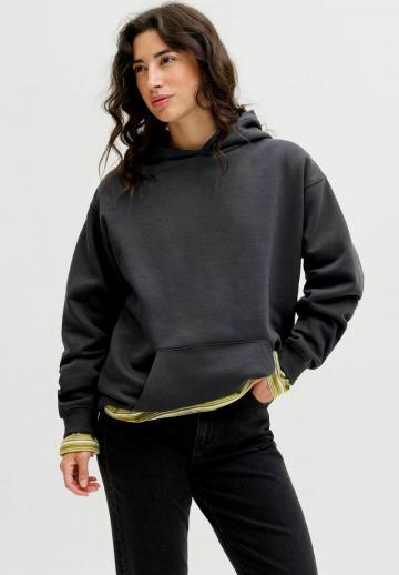 Пуловер с капюшоном