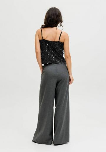 Топ на бретельках