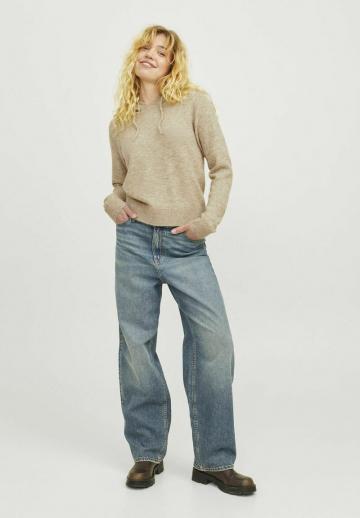 Пуловер с капюшоном