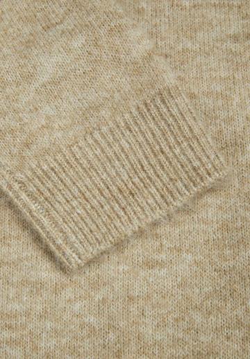 Пуловер с капюшоном