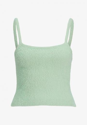 Топ на бретельках