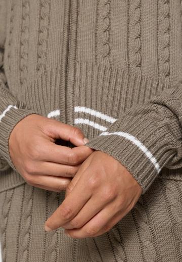 Спортивная толстовка