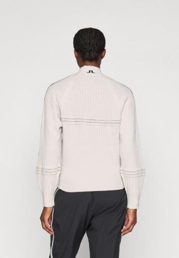 Спортивная толстовка