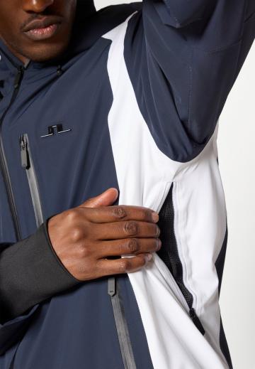 Сноубордическая куртка