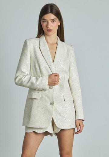 Короткое пальто