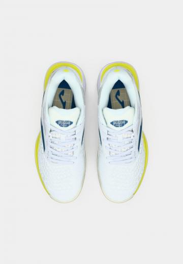 Теннисные кроссовки