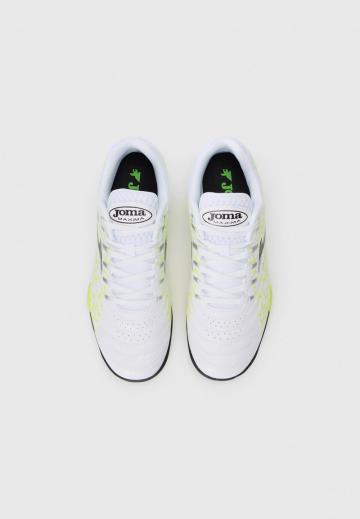 Футбольные бутсы