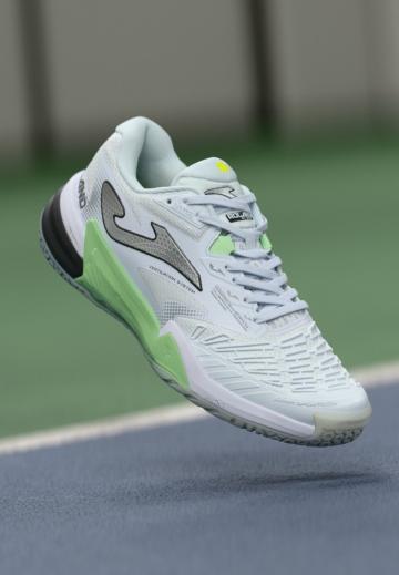 Теннисные кроссовки